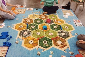 Giant-Size Settlers